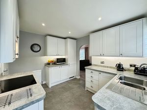 Photo 14- click for photo gallery